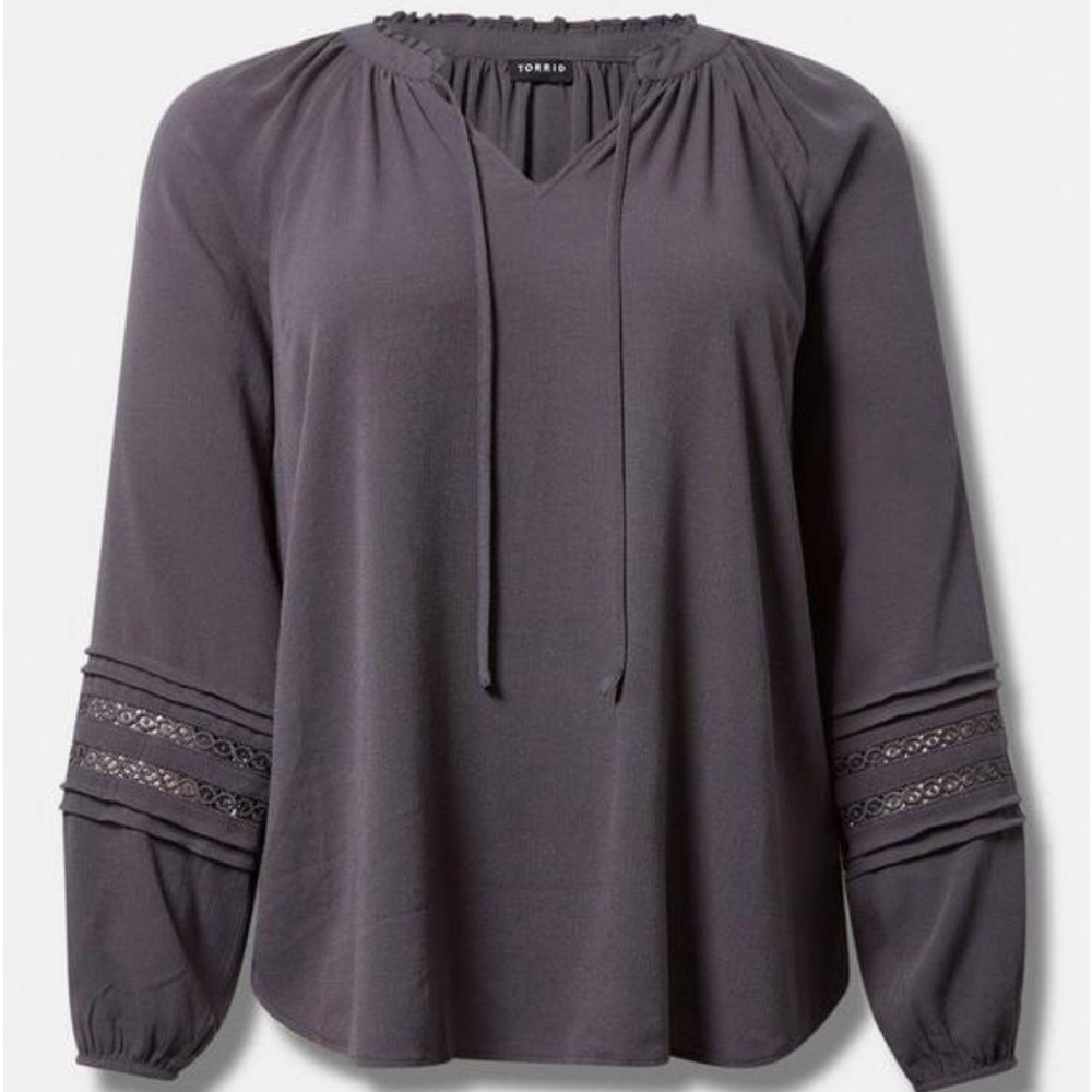 Torrid crinkle gauze tie front top